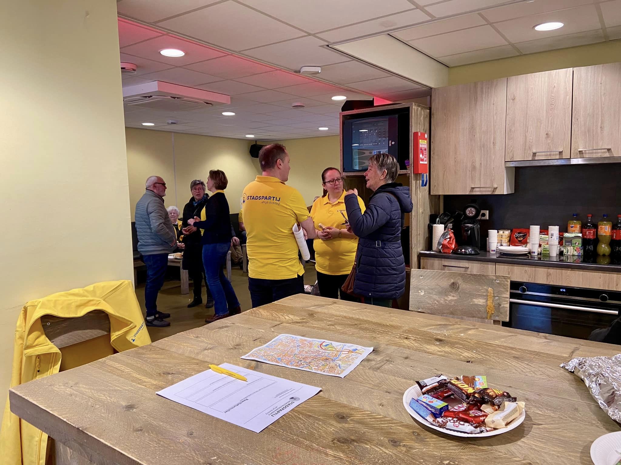 Wijk-Dorplunch Stadspartij-BPP in Jongerencentrum Columbuzz in Weidevenne