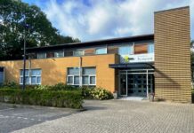 Ruil aula op begraafplaats en uitvaarthuis Den Uylllaan